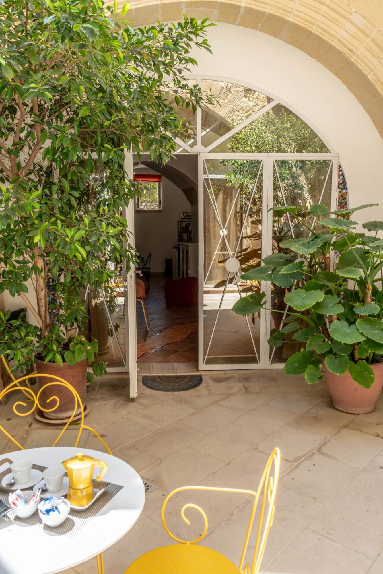 B&B Corte Dei Memoli Di Margiotta Giuseppina Lecce Zewnętrze zdjęcie