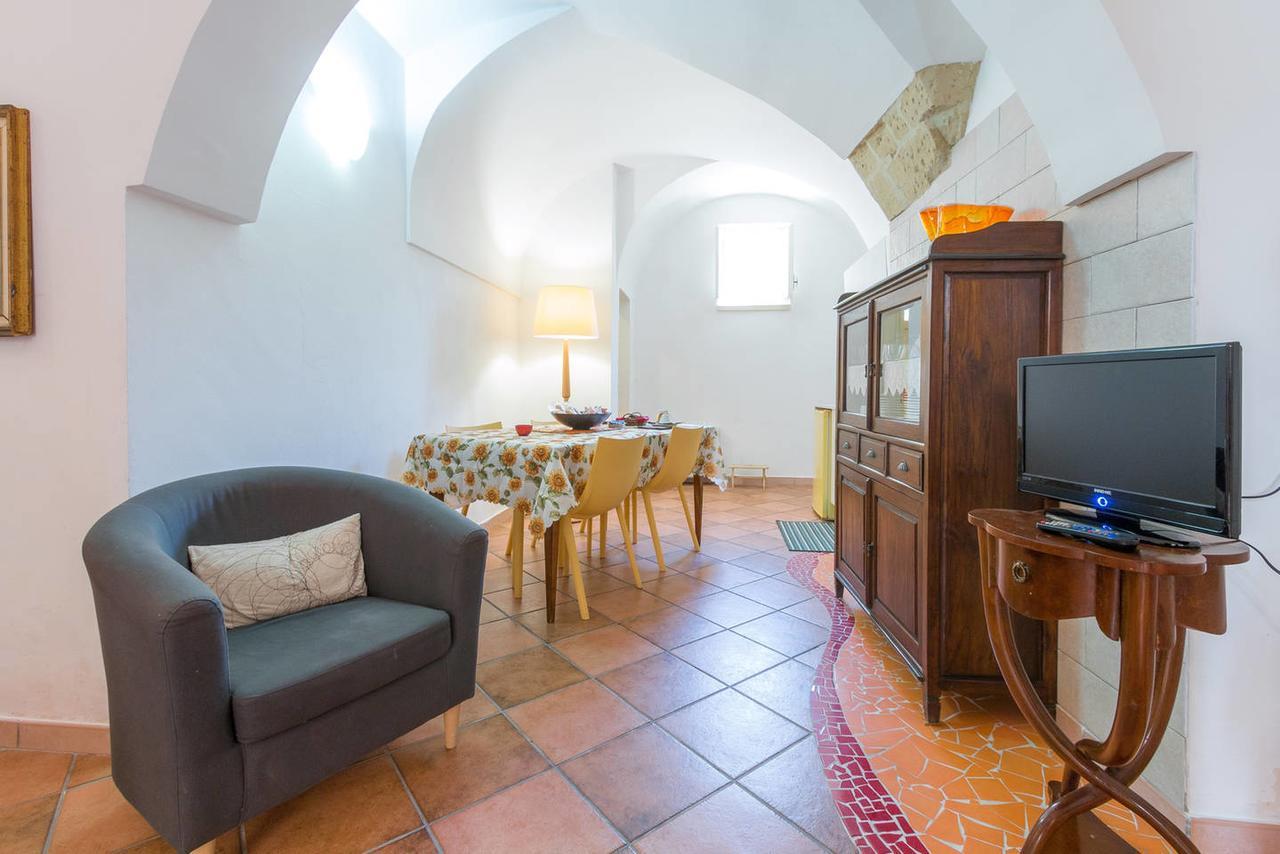 B&B Corte Dei Memoli Di Margiotta Giuseppina Lecce Zewnętrze zdjęcie