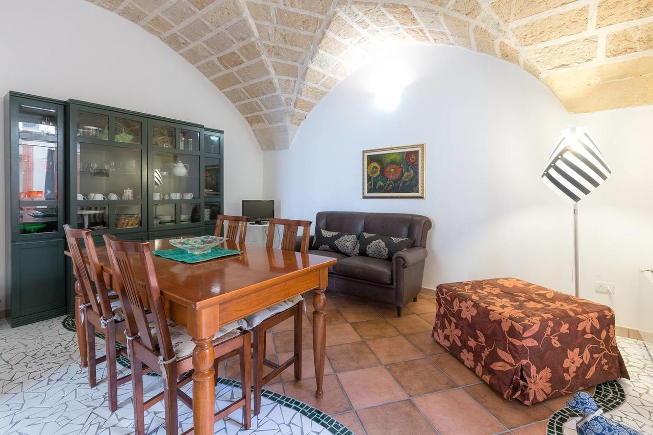 B&B Corte Dei Memoli Di Margiotta Giuseppina Lecce Zewnętrze zdjęcie